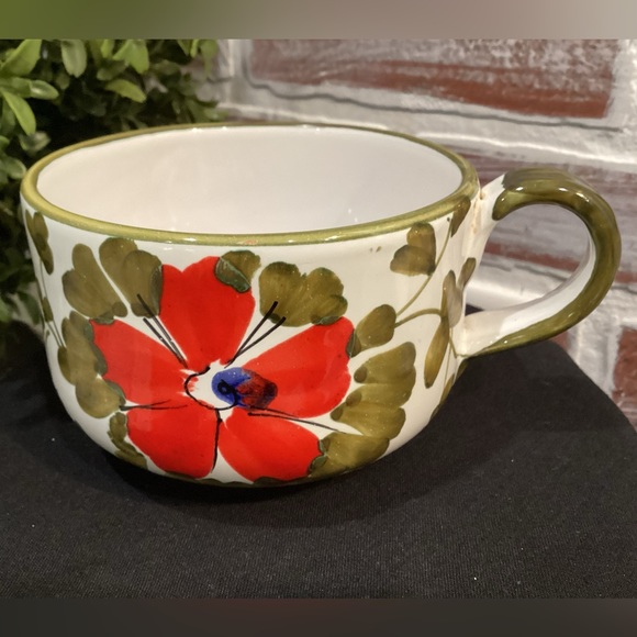 Beautiful ceramic flower painted coffee tea mug from “Italy” - large - nice - Picture 1 of 11